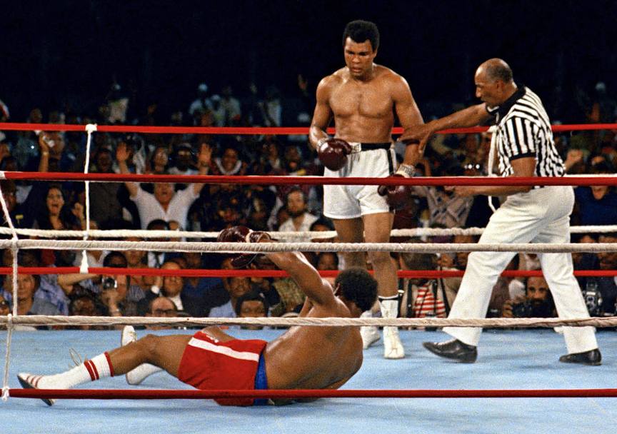 È il trionfo per Ali che riconquista il titolo dei massimi che aveva già detenuto dal 1964 al 1969. (Ap) 